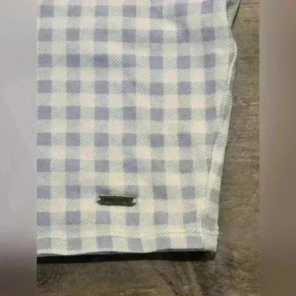 Hollister Checkered Baby Blue Baby Tee - Picture 3 of 6